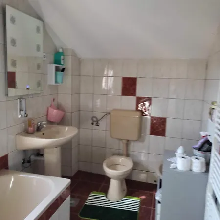 Sobe Aida Porodice Foht 96 Vendégház
